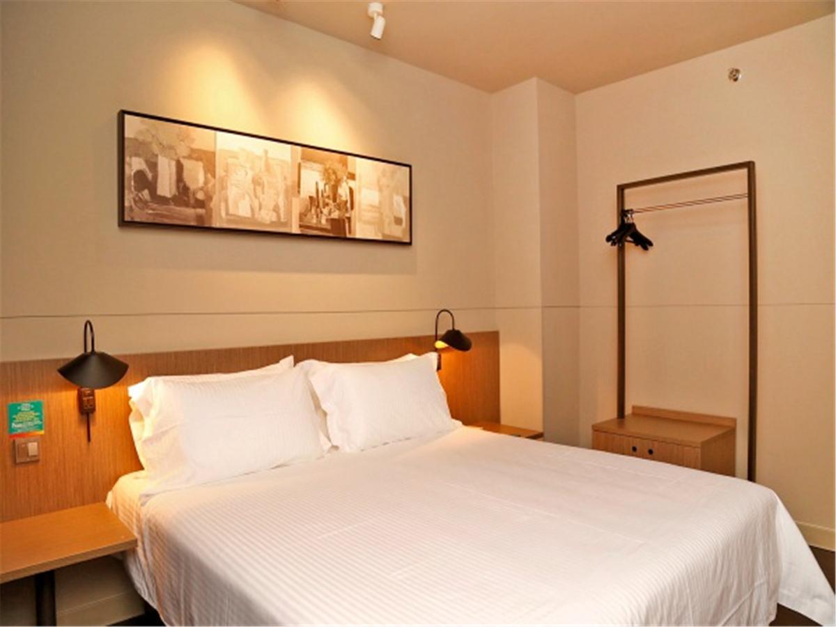 Jinjiang Inn Selected Shenzhen Huanggang Port Huangcheng Plaza Экстерьер фото